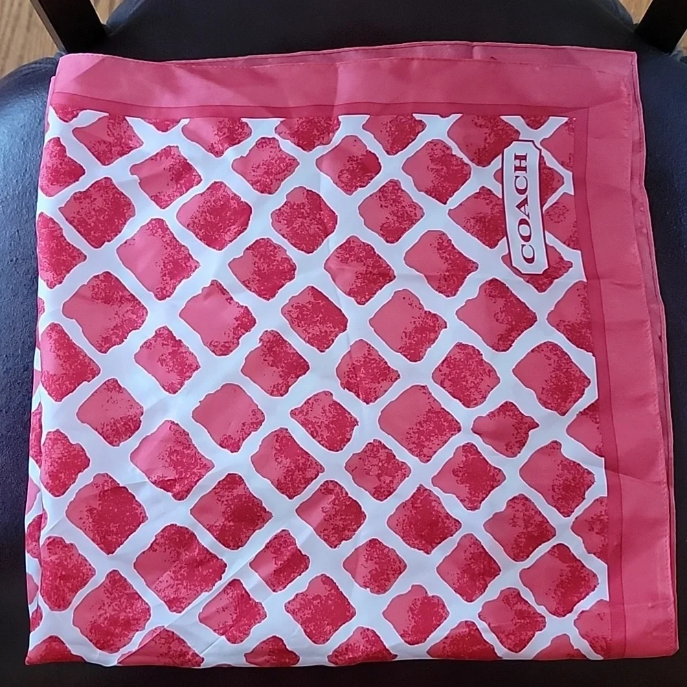 Coach Vintage Pink and White Geometric Scarf